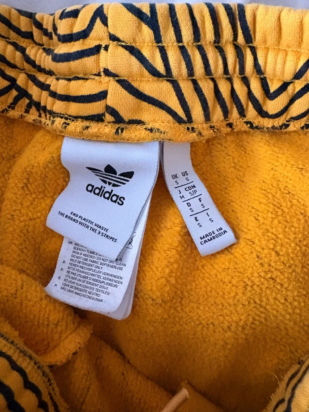 Adidas Originals Athletic Club Print Shorts Sz S Gold